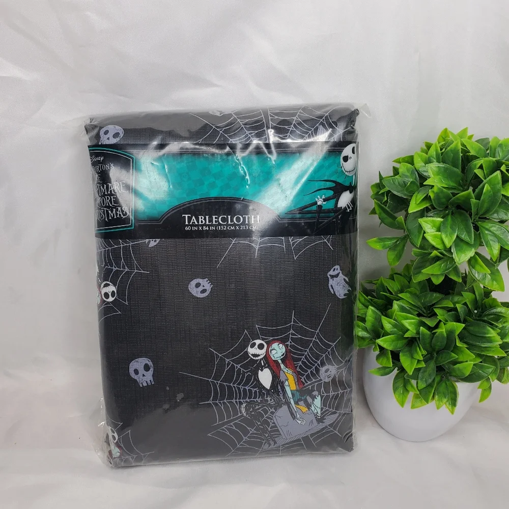 ◇ Tim Burtons Nightmare Before Christmas Vinyl Tablecloth 60